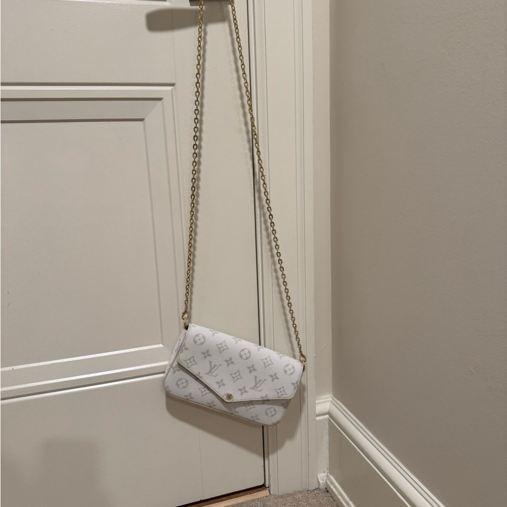 White Designer Chain Shoulder Bag